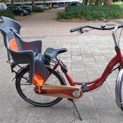 Moederfiets met stoeltje, rood., Fietsen en Brommers, Fietsen | Dames | Damesfietsen, Zo goed als nieuw, Overige merken, (Extra) lage instap