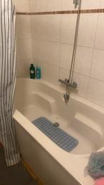 complete badkamer alles voor 100 euro, Huis en Inrichting, Badkamer | Complete badkamers, Ophalen of Verzenden, Gebruikt, Met bad