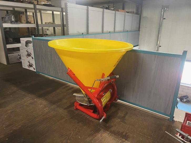 Morgnieux ECP180 kunstmest stooier / zout strooier, Zakelijke goederen, Machines en Bouw | Tuin, Park en Bosbouw