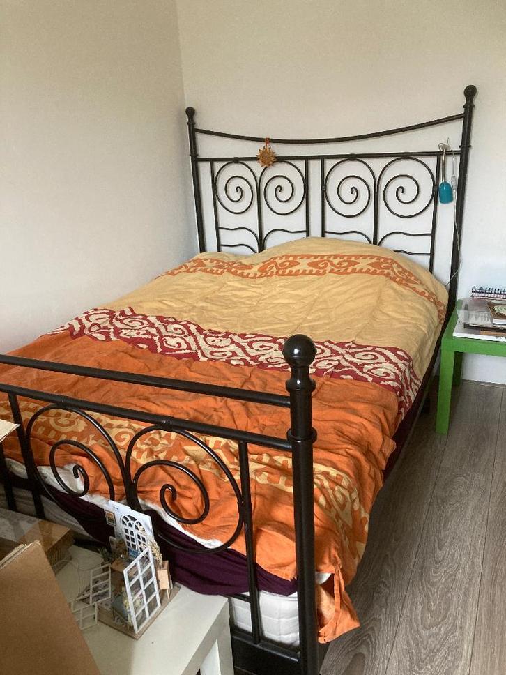 Bed, Huis en Inrichting, Slaapkamer | Bedden, Gebruikt, Tweepersoons, 140 cm, 200 cm, Metaal, Zwart, Ophalen