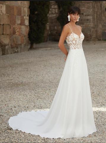 Nieuwe Limited Edition trouwjurk Morpho beschikbaar voor biedingen