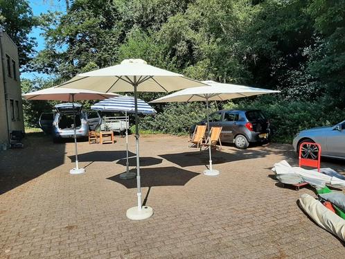 Diverse (8) parasols 160 tot 300 cm diameter., Tuin en Terras, Parasols, Gebruikt, Stokparasol, Ophalen
