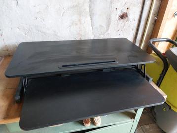 Bureau verhoger / stabureau  beschikbaar voor biedingen