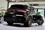 Porsche Cayenne 3.0 E-Hybrid NL|PANO|ACC|Sport Design|VOL, Automaat, 2995 cc, 462 pk, Zwart