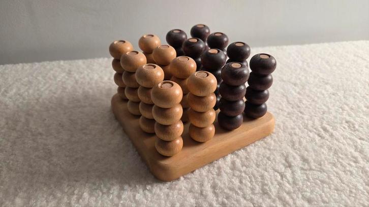 Houten 3D 4-op-een-rij – Prachtig spel voor Sinterklaas!, Verzamelen, Poppenhuizen en Toebehoren, Poppenhuis, Ophalen of Verzenden