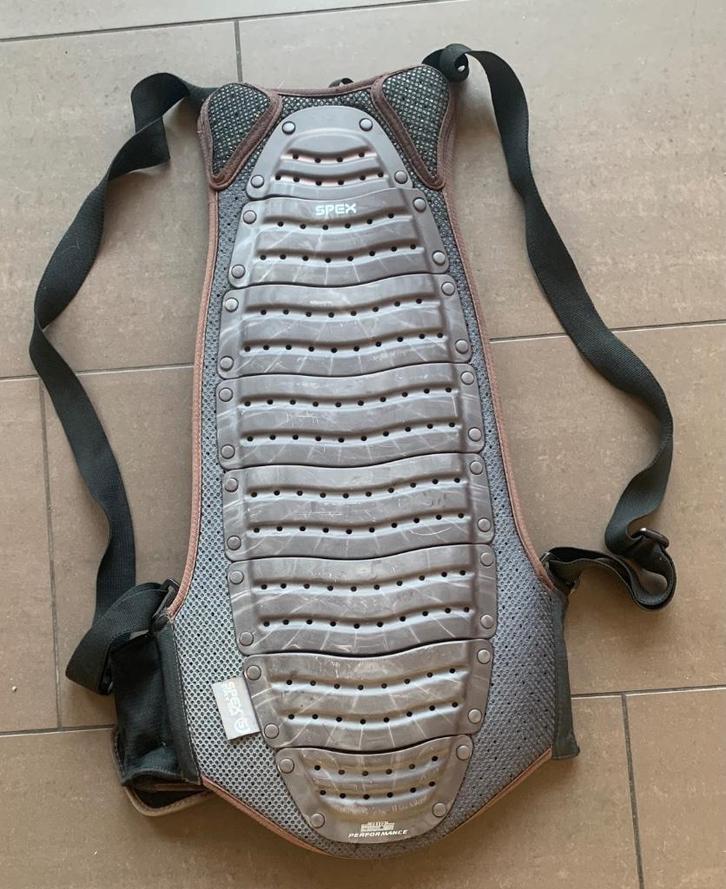 Rugbeschermer  Xl voor lengte 188 T/M 200cm, Sport en Fitness, Snowboarden, Zo goed als nieuw, Helm of Bescherming, Ophalen of Verzenden