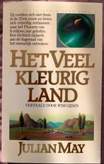 Het Veelkleurig Land - Julian May, Boeken, Fantasy, Ophalen of Verzenden, Zo goed als nieuw