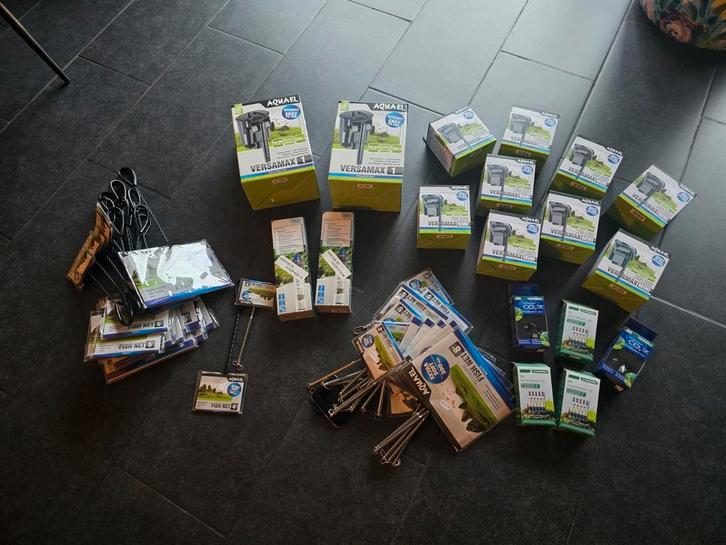 Nieuw Restpartij Aquarium Benodigdheden Oase Aquael, Dieren en Toebehoren, Vissen | Aquaria en Toebehoren, Nieuw, Filter of Co2