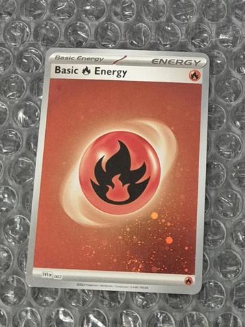 Cosmos Holo Basic Fire Energy SVE 002 Pokemon Kaart! beschikbaar voor biedingen