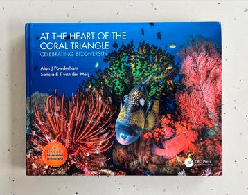 At the Heart of the Coral Triangle: Celebrating Biodiversity beschikbaar voor biedingen