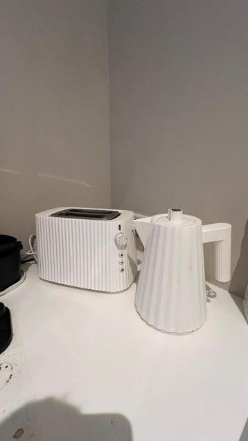Alessi Kettle & Toaster Set in White beschikbaar voor biedingen