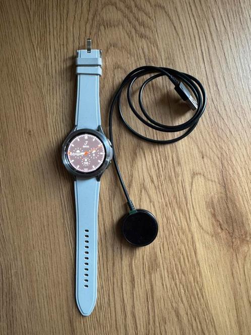 Samsung watch 3 classic 46mm, Sieraden, Tassen en Uiterlijk, Smartwatches, Zo goed als nieuw, Android, Zwart, Ophalen of Verzenden