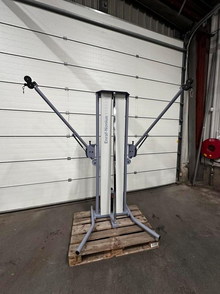 Enraf Nonius 3d Explosive Vrijstaande Pulley 54kg Gewichten, Sport en Fitness, Fitnessmaterialen, Gebruikt, Overige typen, Ophalen