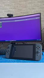Nintendo Switch + Minecraft Dungeons, Ophalen of Verzenden, Zo goed als nieuw