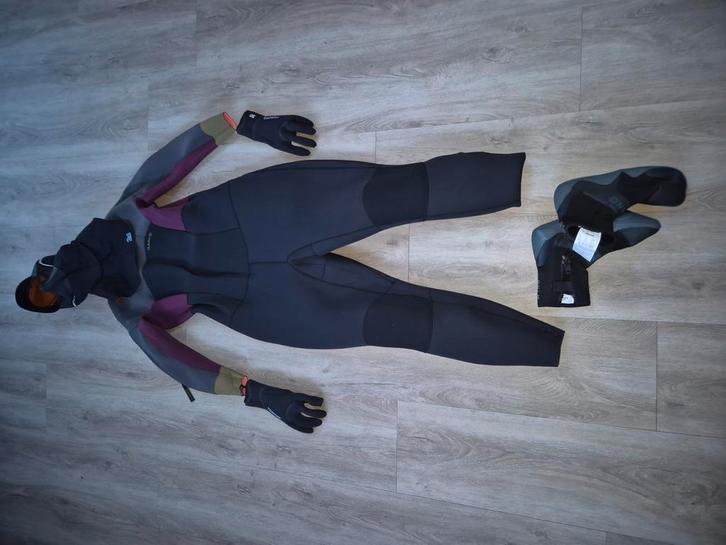 Neopreen wetsuit met schoenen, handschoenen en duikkap, Watersport en Boten, Duiken, Zo goed als nieuw, Duikpak, Ophalen of Verzenden