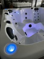 5 persoons spa jacuzzi NIEUW, Tuin en Terras, Bubbelbaden en Hottubs, Ophalen of Verzenden, Zo goed als nieuw, Filter