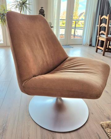 Nubuck leren draai fauteuil beschikbaar voor biedingen