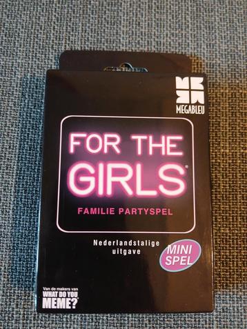For the Girls - Familie Partyspel (Zo goed als nieuw) beschikbaar voor biedingen