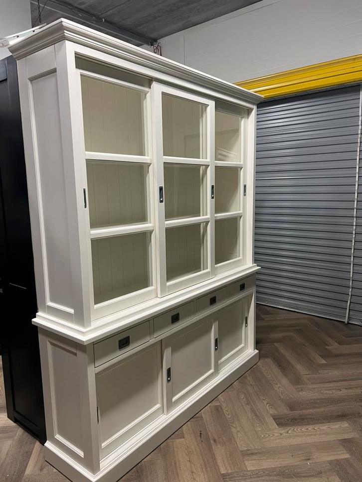 buffetkast / winkelkast /vitrinekast /servicekast, Huis en Inrichting, Kasten | Buffetkasten, Zo goed als nieuw, 200 cm of meer