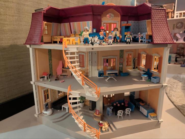Playmobil 5302 Woonhuis Compleet, Kinderen en Baby's, Speelgoed | Poppenhuizen, Zo goed als nieuw, Poppenhuis, Ophalen of Verzenden