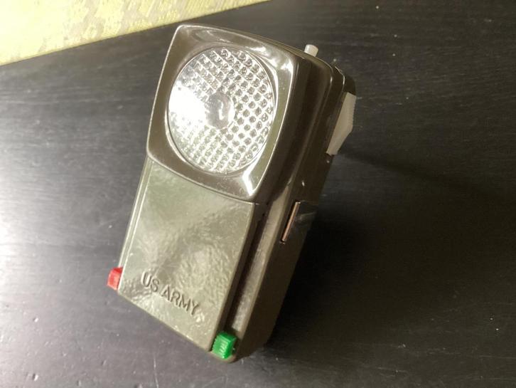 Vintage.Us ARMY militaire zaklamp, Verzamelen, Militaria | Algemeen, Landmacht, Amerika, Ophalen of Verzenden
