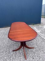 Vintage eettafel uitschuifbaar rond ovaal, Huis en Inrichting, Tafels | Eettafels, Ophalen, Gebruikt, Rond, Vijf personen of meer