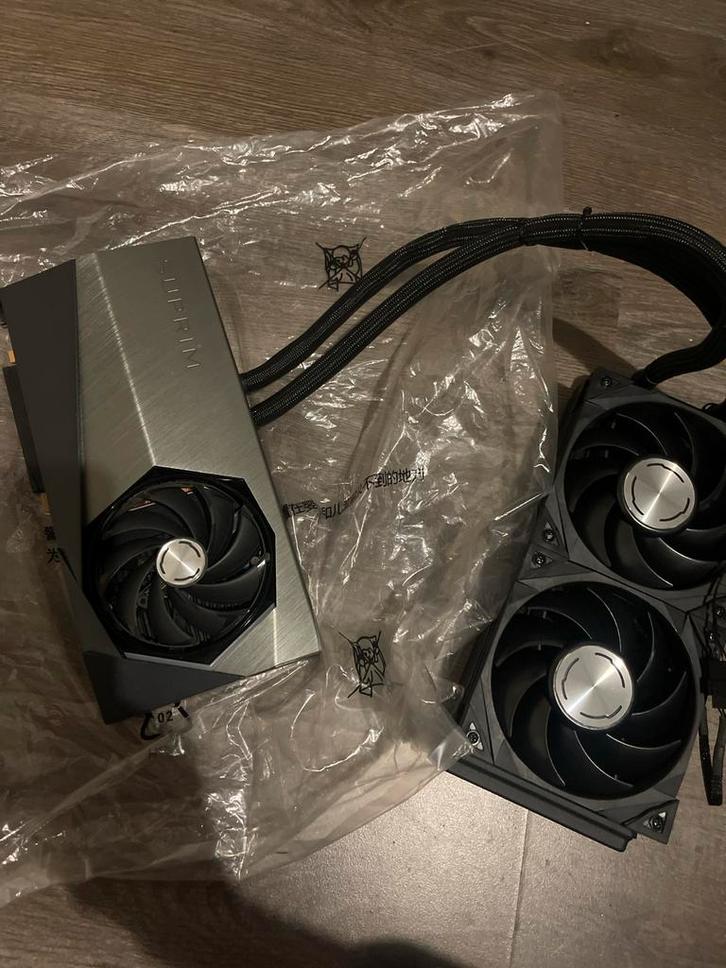RTX 4090 SUPRIM Liquid - Zo Goed Als Nieuw!, Computers en Software, Videokaarten, Zo goed als nieuw, Nvidia, PCI-Express 4.0, GDDR6