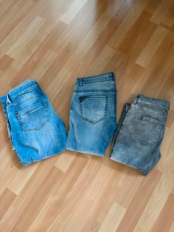 3 zwangerschaps jeans mt 28 ZGAN beschikbaar voor biedingen
