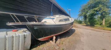 Te koop complete Beneteau kajuitzeilboot met inboord diesel  beschikbaar voor biedingen