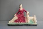 Art Deco Arnova schouwbeeld 382 vrouw met poedel beeld gips, Antiek en Kunst, Verzenden