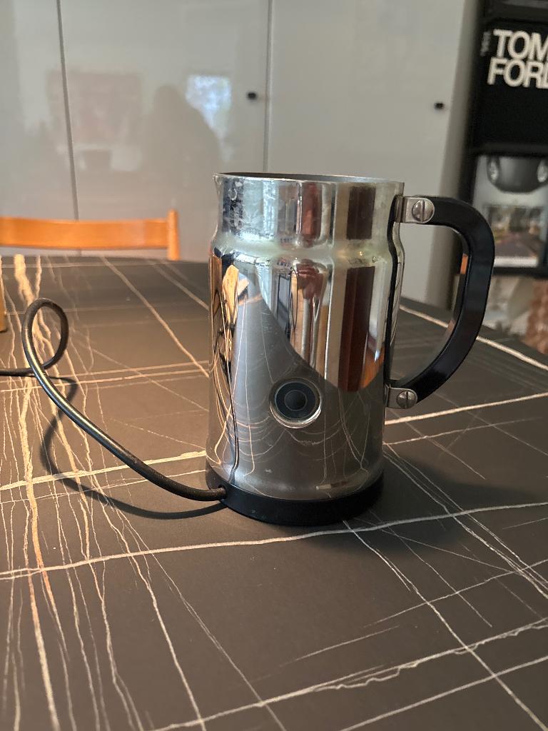 Nespresso melkschuimer, Ophalen of Verzenden, Gebruikt, Elektrische melkopschuimer