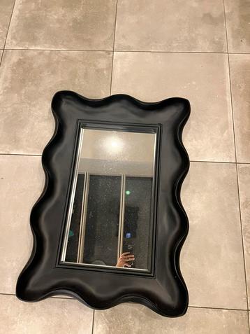 DESIGN SPIEGEL WANDSPIEGEL ZWARTE WAVY LIJST beschikbaar voor biedingen