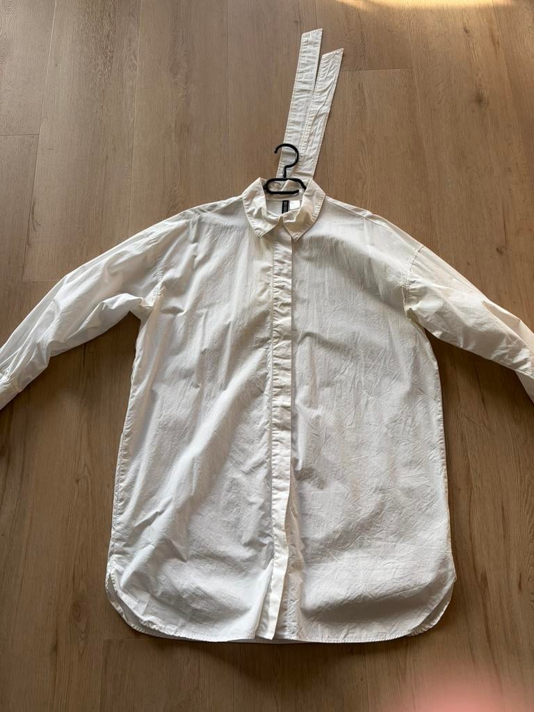 DIVIDED, witte lange blouse met blinde sluiting, maat S, Ophalen of Verzenden, Gedragen, Maat 36 (S), Wit