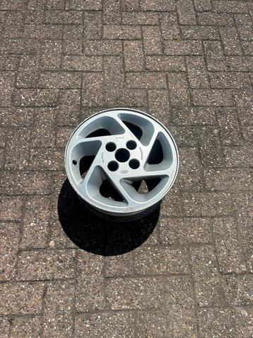 Ford escort turbo rs4 velg wiel beschikbaar voor biedingen