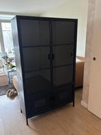 Vitrinekast Woood (Ronja) zwart metaal met glas, Ophalen, 50 tot 100 cm, Glas, 25 tot 50 cm