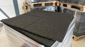 Grote rubber tegels 100x100 zwart speel tuin terras balkon beschikbaar voor biedingen