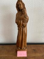 Houten Mariabeeld met kind - Licht van kleur, Antiek en Kunst, Kunst | Beelden en Houtsnijwerken, Ophalen of Verzenden