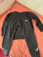 Nike meisjes trainingspak 158, Ophalen of Verzenden, Zo goed als nieuw, Meisje, Sport- of Zwemkleding