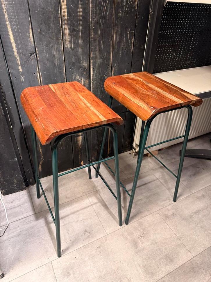 Zara Home Krukjes - Zithoogte 70cm, Huis en Inrichting, Barkrukken, Zo goed als nieuw, 60 tot 90 cm, Hout, 2 krukken, Ophalen