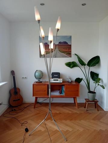 lampen beschikbaar voor biedingen