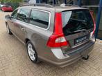 Volvo V70 2.5FT Momentum Automaat 230PK H.LEER / XENON / TRE, Gebruikt, Zwart, Bruin, Leder en Stof