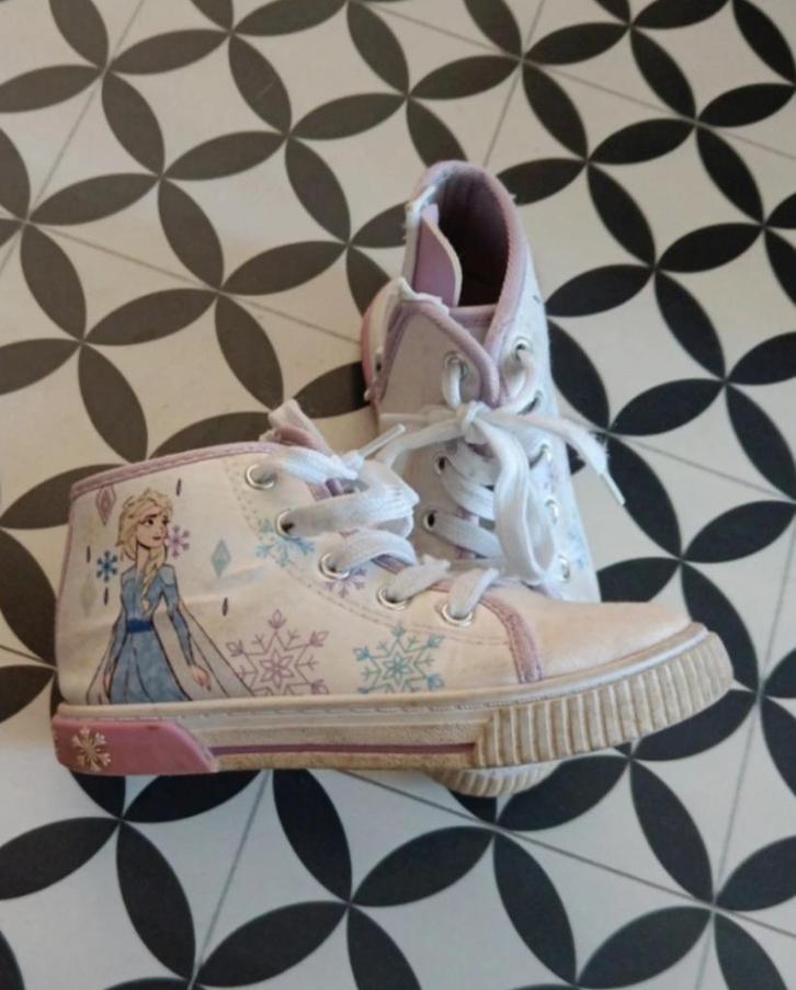 Frozen sneakers, Kinderen en Baby's, Kinderkleding | Schoenen en Sokken, Gebruikt, Schoenen, Meisje, Ophalen of Verzenden