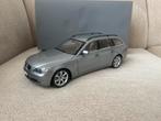 Kyosho BMW 545i touring e61 silver grey dealer edition, Ophalen of Verzenden, Zo goed als nieuw, Kyosho