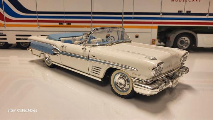 Road Signature Pontiac Bonneville White / Blue - 1958, Hobby en Vrije tijd, Modelauto's | 1:18, Gebruikt, Auto, Overige merken