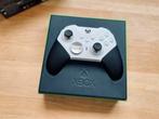 Xbox Elite Series 2 controller, wit, zo goed als nieuw, Spelcomputers en Games, Ophalen of Verzenden, Zo goed als nieuw, Controller