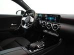Mercedes-Benz A-klasse 200 AMG Night | Panoramadak | Widescr, Stof, Gebruikt, 4 cilinders, Origineel Nederlands