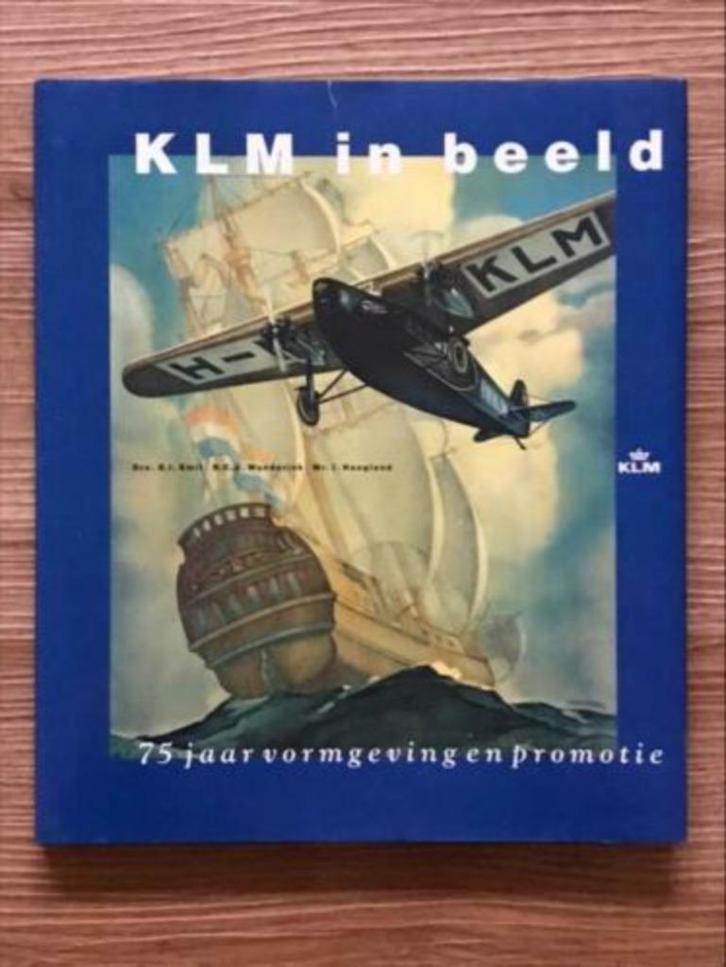 G.I. Smit - KLM in beeld - 75 jaar KLM, Verzamelen, Luchtvaart en Vliegtuigspotten, Zo goed als nieuw, Boek of Tijdschrift, Ophalen of Verzenden