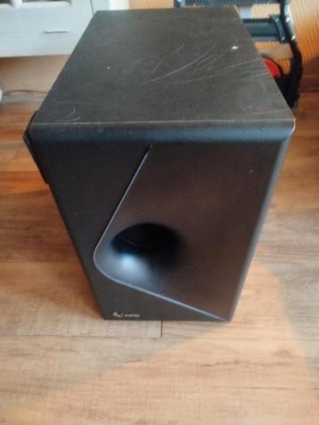 Zo goed als nieuw subwoofer van het merk infinity beschikbaar voor biedingen