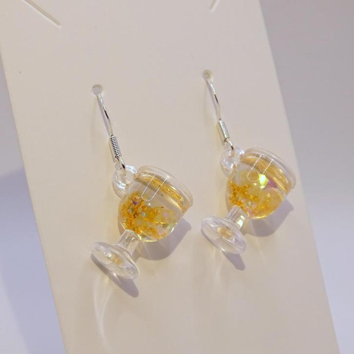 Witte wijn oorbellen, Sieraden, Tassen en Uiterlijk, Oorbellen, Nieuw, Hangers, Overige materialen, Verzenden