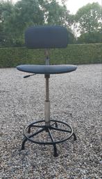 Werkstoel met voetring - max 75 cm hoog, Huis en Inrichting, Barkrukken, Ophalen, Gebruikt, 60 tot 90 cm, 1 kruk